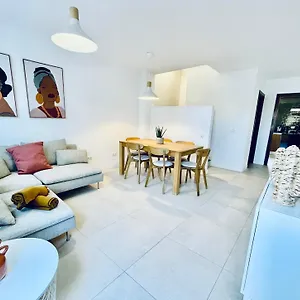 https://3bdr-2bath-comfy-house-el-medano.tenerifehoteles.net